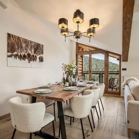 Exclusive Penthouse - Sauna, Ski-in Ski-out, Panoramic Views, Balcony *