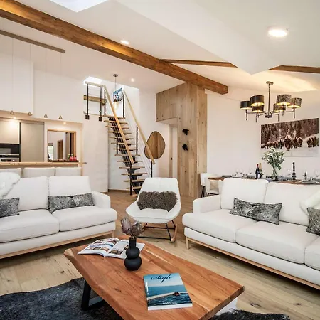 شقة Exclusive Penthouse - Sauna, Ski-in Ski-out, Panoramic Views, Balcony